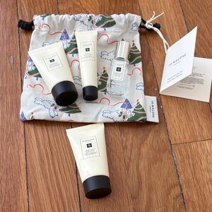 NEW Jo Malone Skincare and Fragrance Set with Festive Pouch